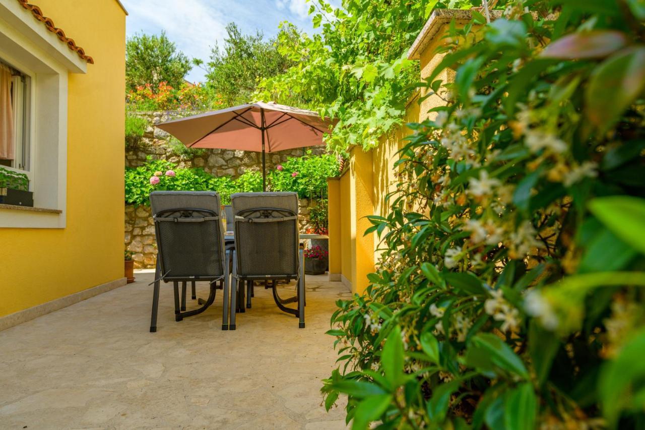 Apartamento House Rosa Mali Lošinj Exterior foto