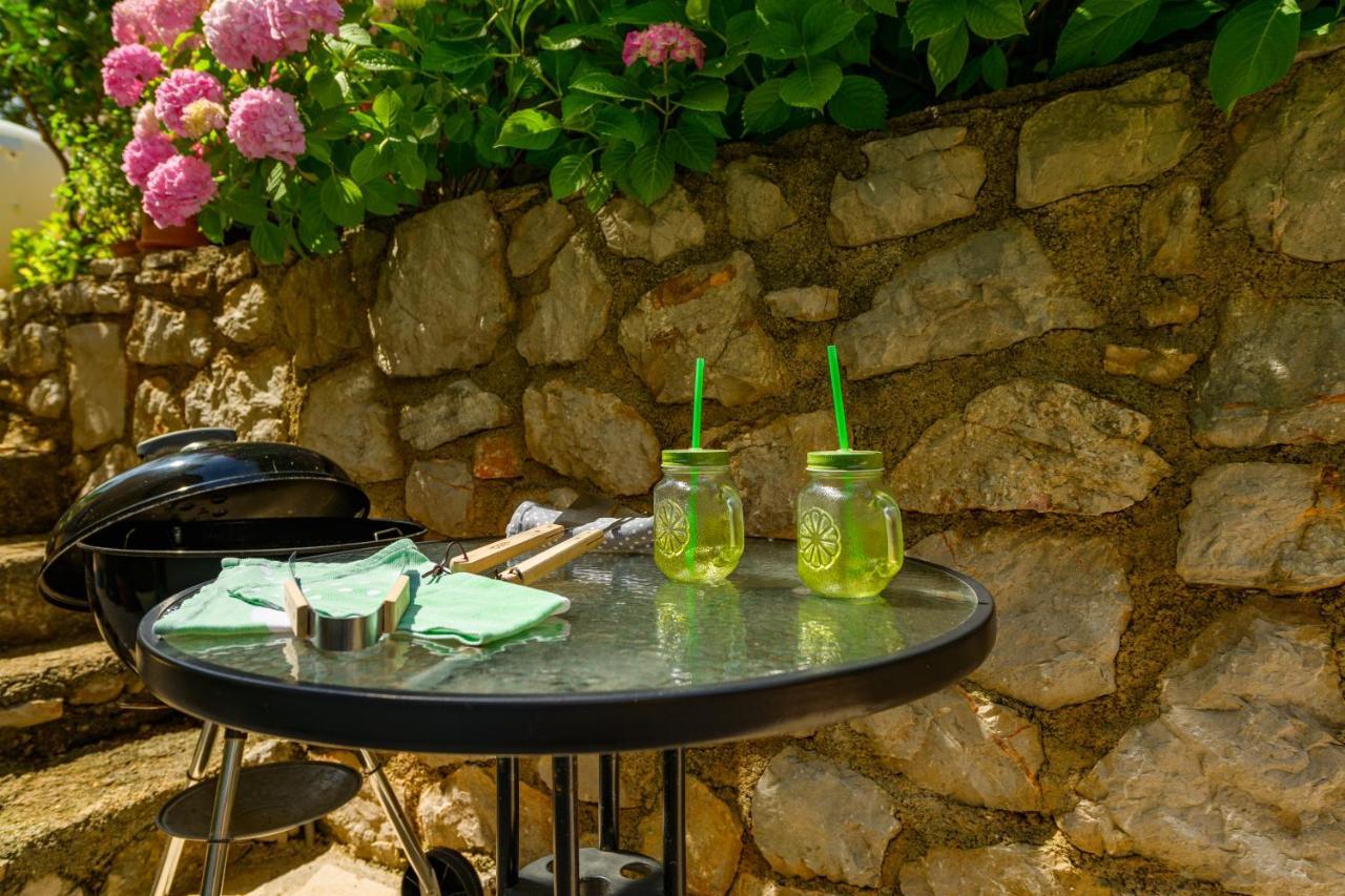 Apartamento House Rosa Mali Lošinj Exterior foto